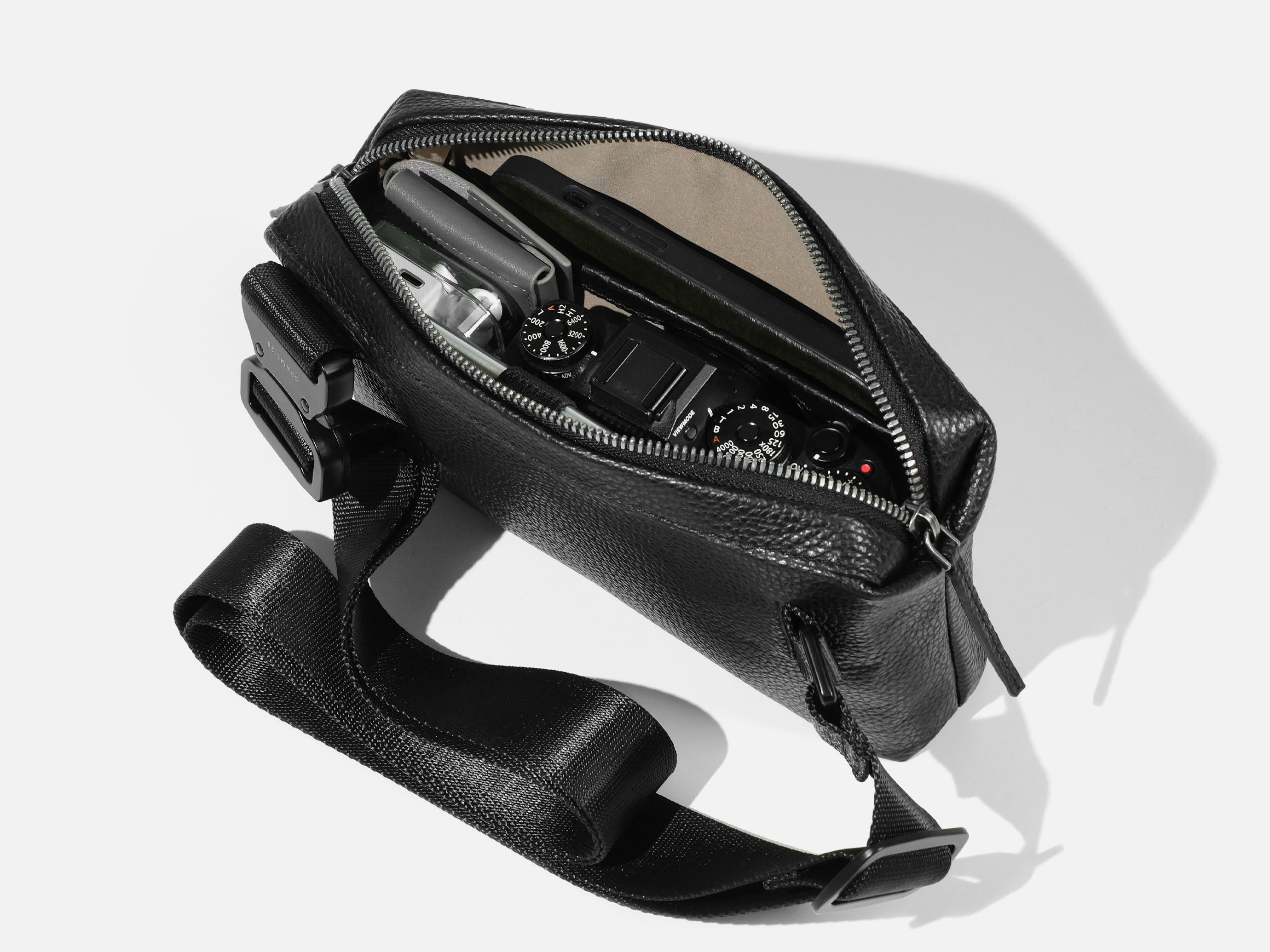 157 Essential Sling Tasche
