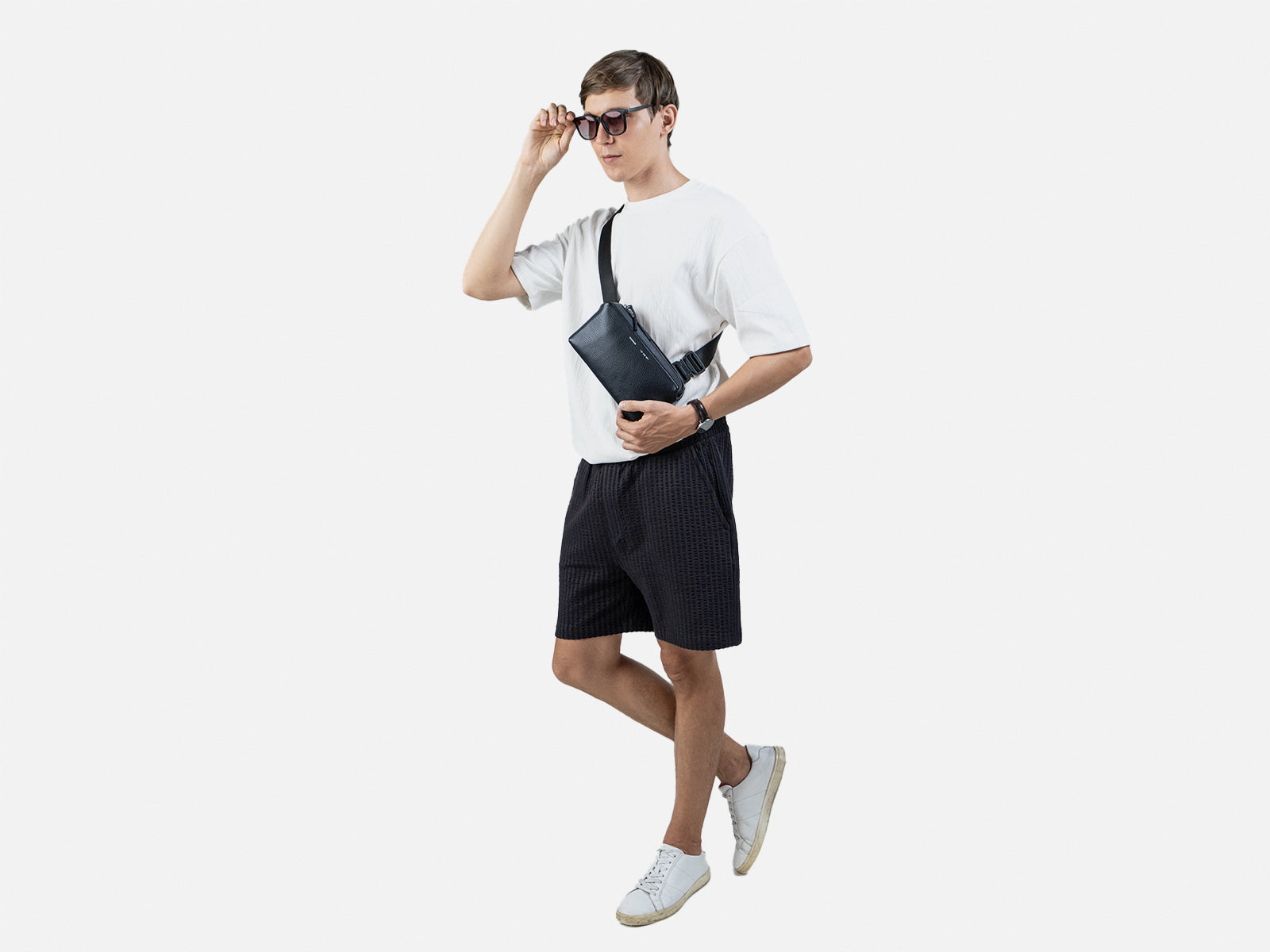 157 Essential Sling Tasche