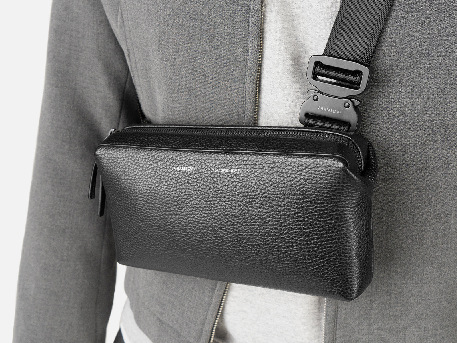 157 Essential Sling Tasche